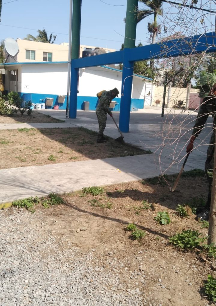Ejército Mexicano efectúa “labor social” en Escuela Primaria