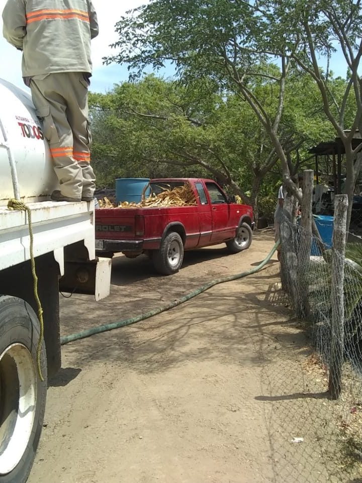 Suministra agua la COMAPA Altamira a ejidos y comunidades rurales