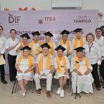 Con voluntad no hay límites: Se graduan 11 adultos mayores de la Estancia «Frente Democrático» del DIF Tampico