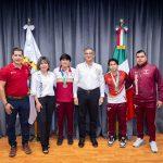 Recibe gobernador a históricos campeones tamaulipecos