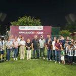Entrega Armando Martínez campo de pasto sintético