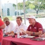 Cumple Armando Martínez compromisos con familias del ejido Río Tamiahua