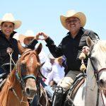 Olga Sosa participa en cabalgata en el 409 aniversario de Tula