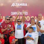 Inaugura Armando Martínez moderno campo sintético en la Unidad Deportiva