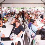 Convive Úrsula Salazar con familias de la Moscú en Tampico