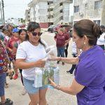 Atiende DIF Tampico con paquetes alimentarios a familias de la colonia Luis Donaldo Colosio