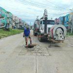Realiza COMAPA Altamira desazolve de pozos de visita