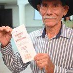 Presentan Cartilla de los derechos de los migrantes.