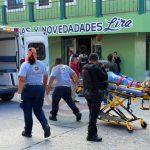 Mujer termina en el hospital tras choque de dos camionetas